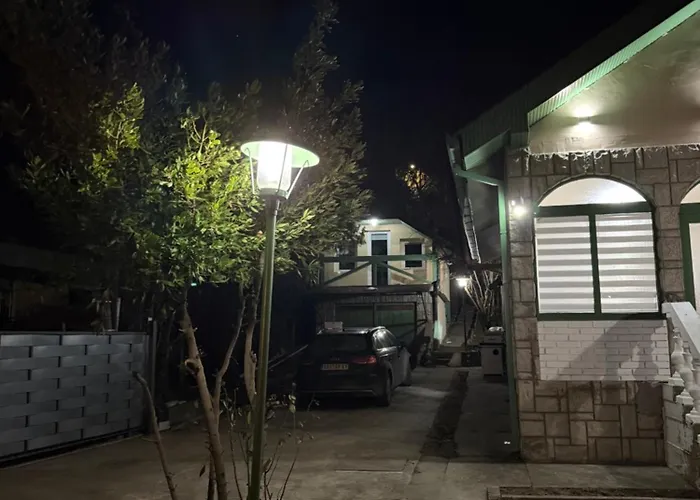 Barrique Sa Zatvorenim Bazenom 斯梅代雷沃